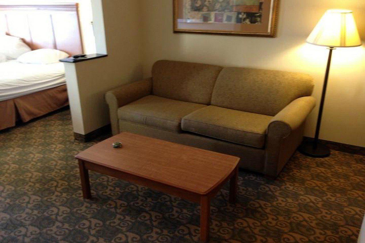 טיפטון Comfort Inn & Suites מראה חיצוני תמונה
