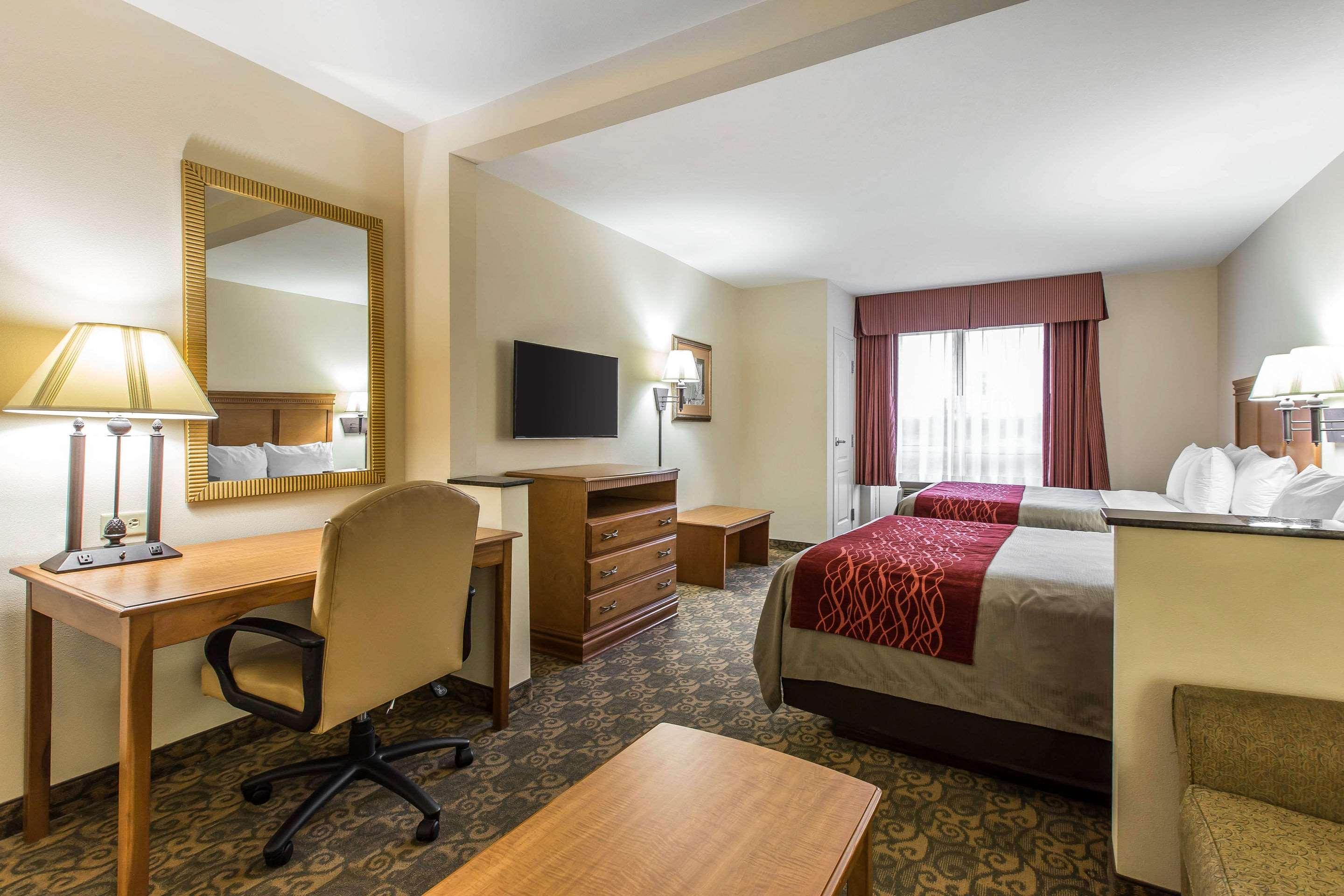 טיפטון Comfort Inn & Suites מראה חיצוני תמונה
