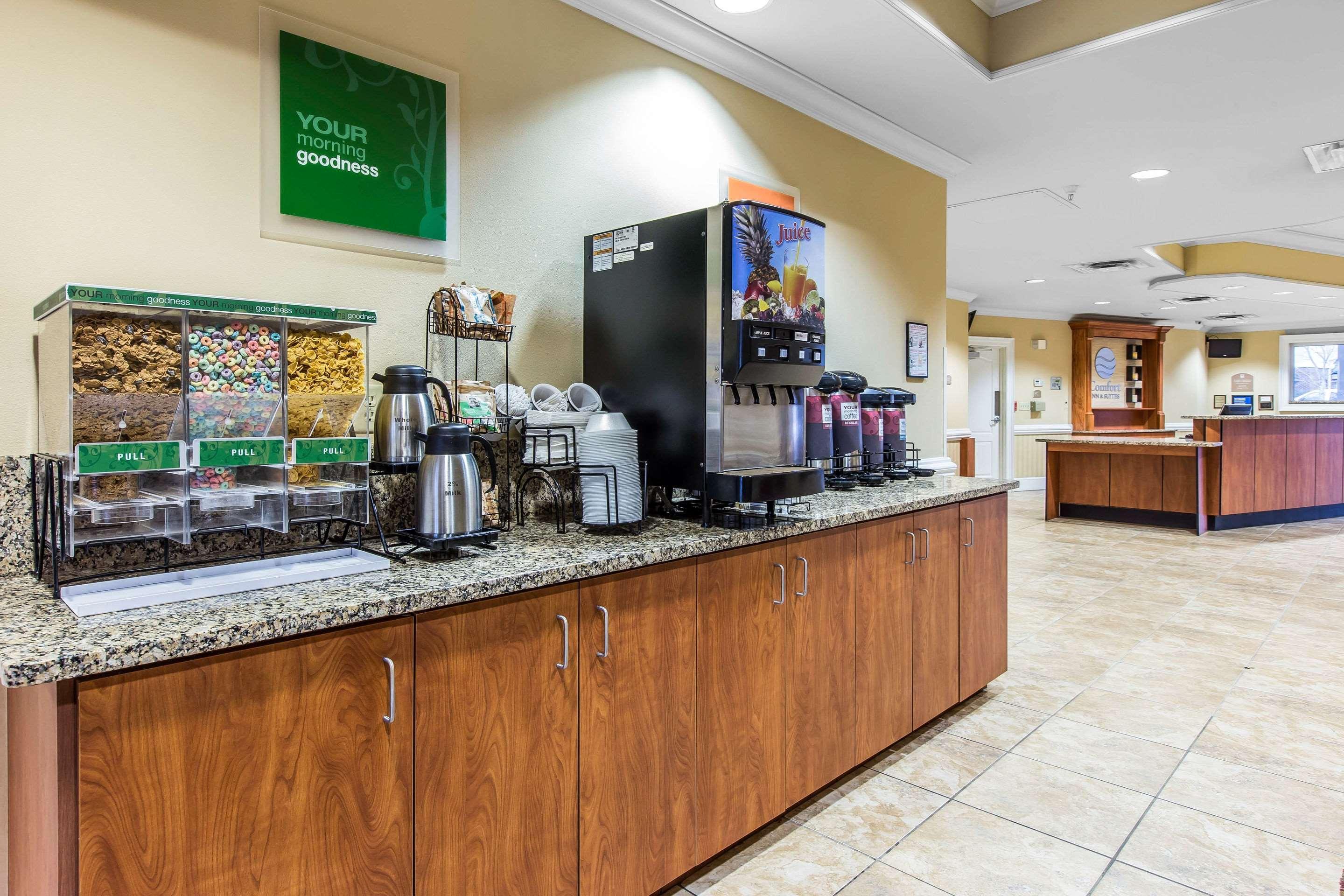 טיפטון Comfort Inn & Suites מראה חיצוני תמונה
