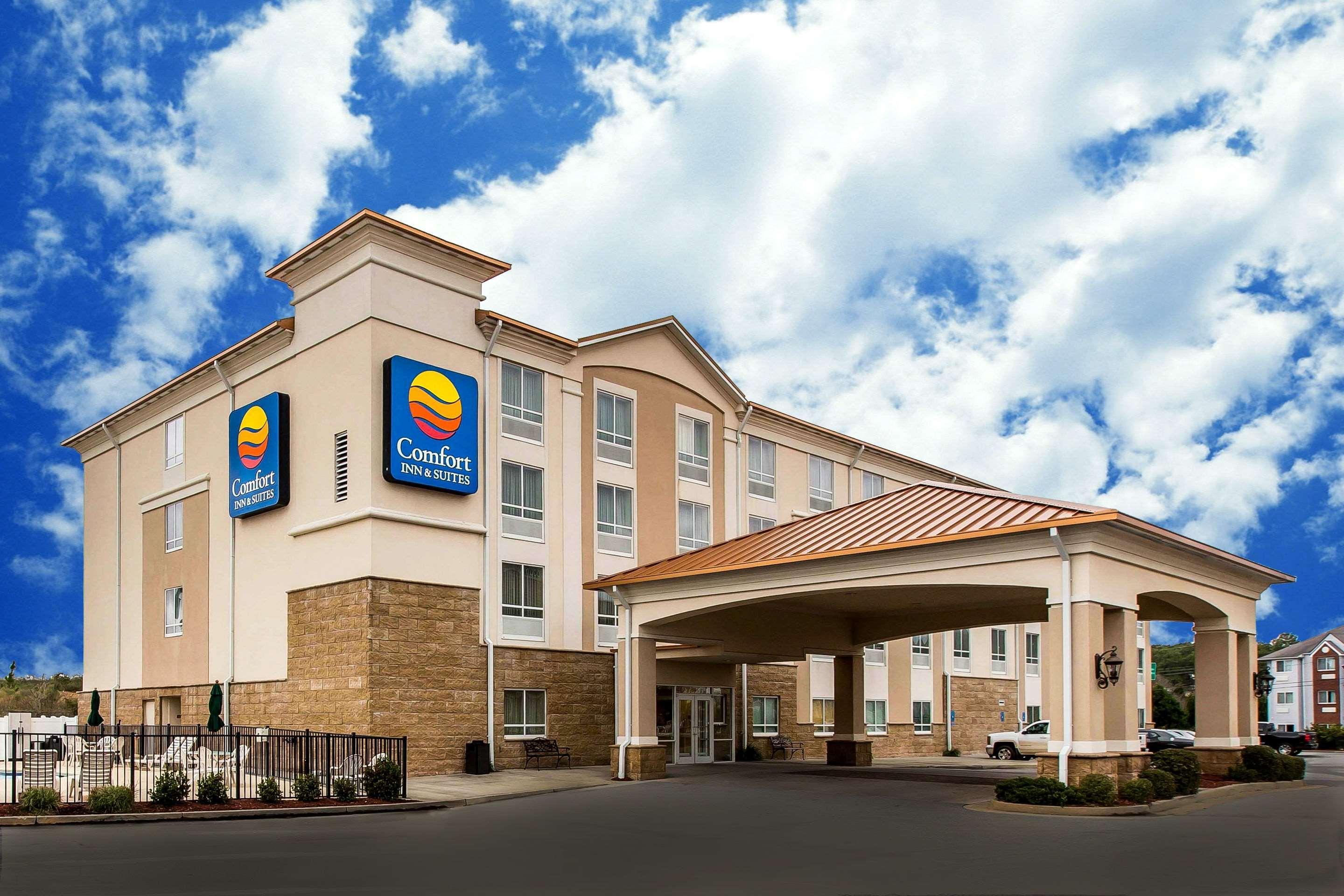 טיפטון Comfort Inn & Suites מראה חיצוני תמונה